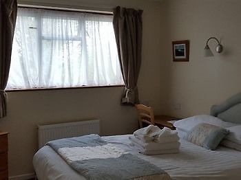 Hotel Aylwyne House NWI Zewnętrze zdjęcie